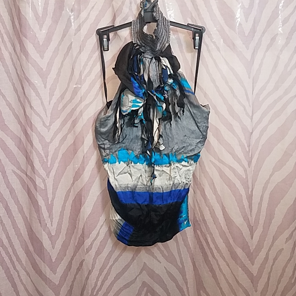bebe Blue Floral Ruffle Top (Button Neck) sz Small